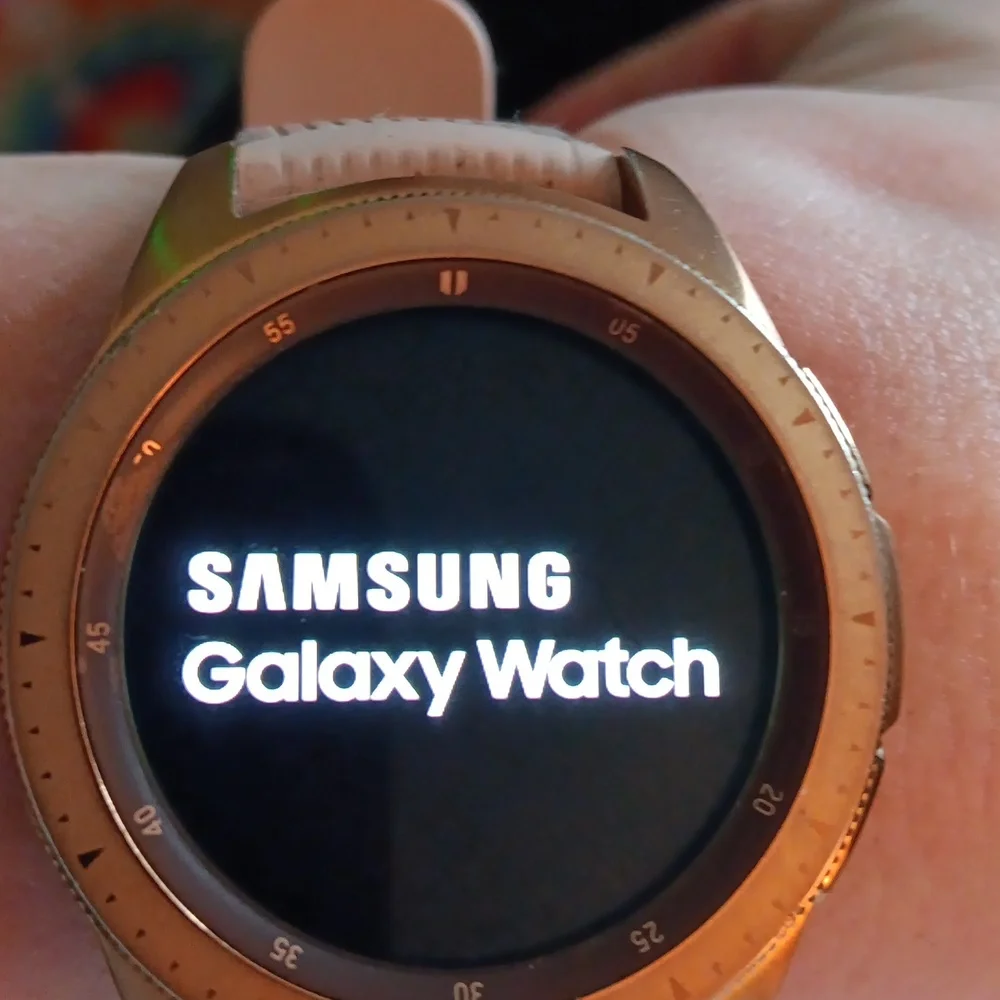 Samsung Galaxy Watch 42mm Rose Gold & Sand colored Strap